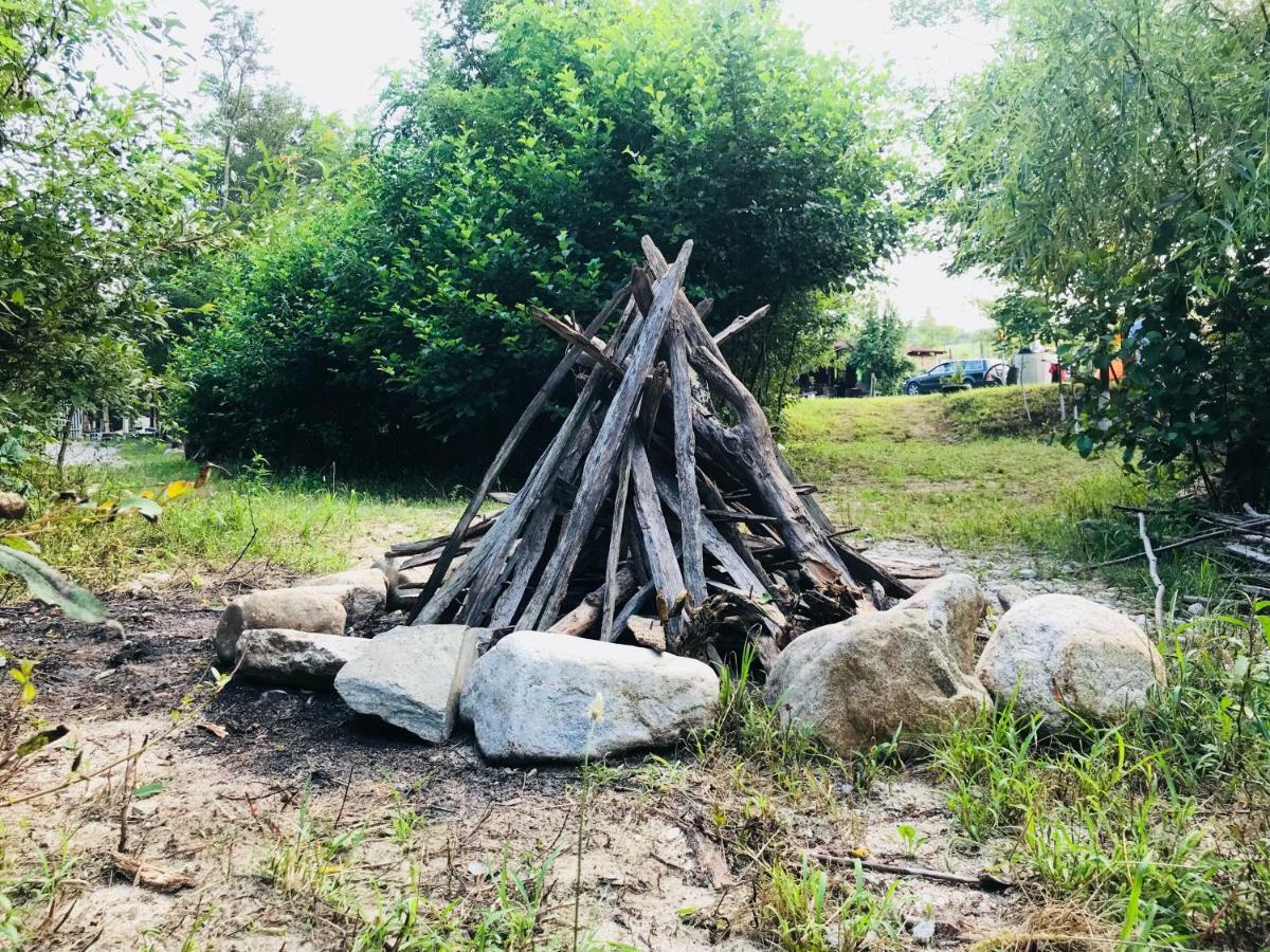 Camping In Clisura Dunarii Ieşelniţa 外观 照片